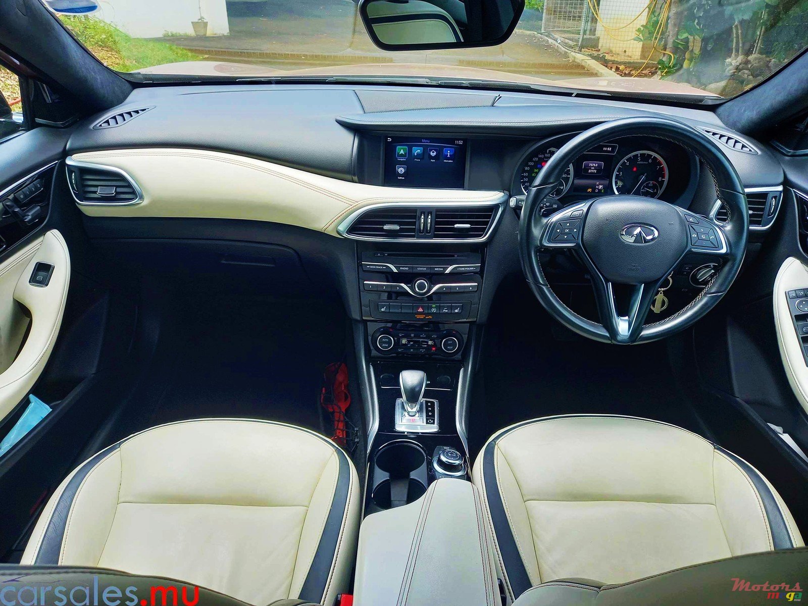 2018' Infiniti Q 30 1.6t Premium photo #6