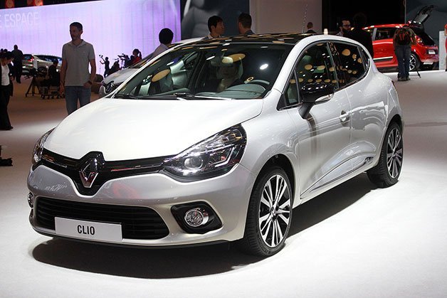 Renault Clio Initiale Paris Does the Classed-Up Compact Thing