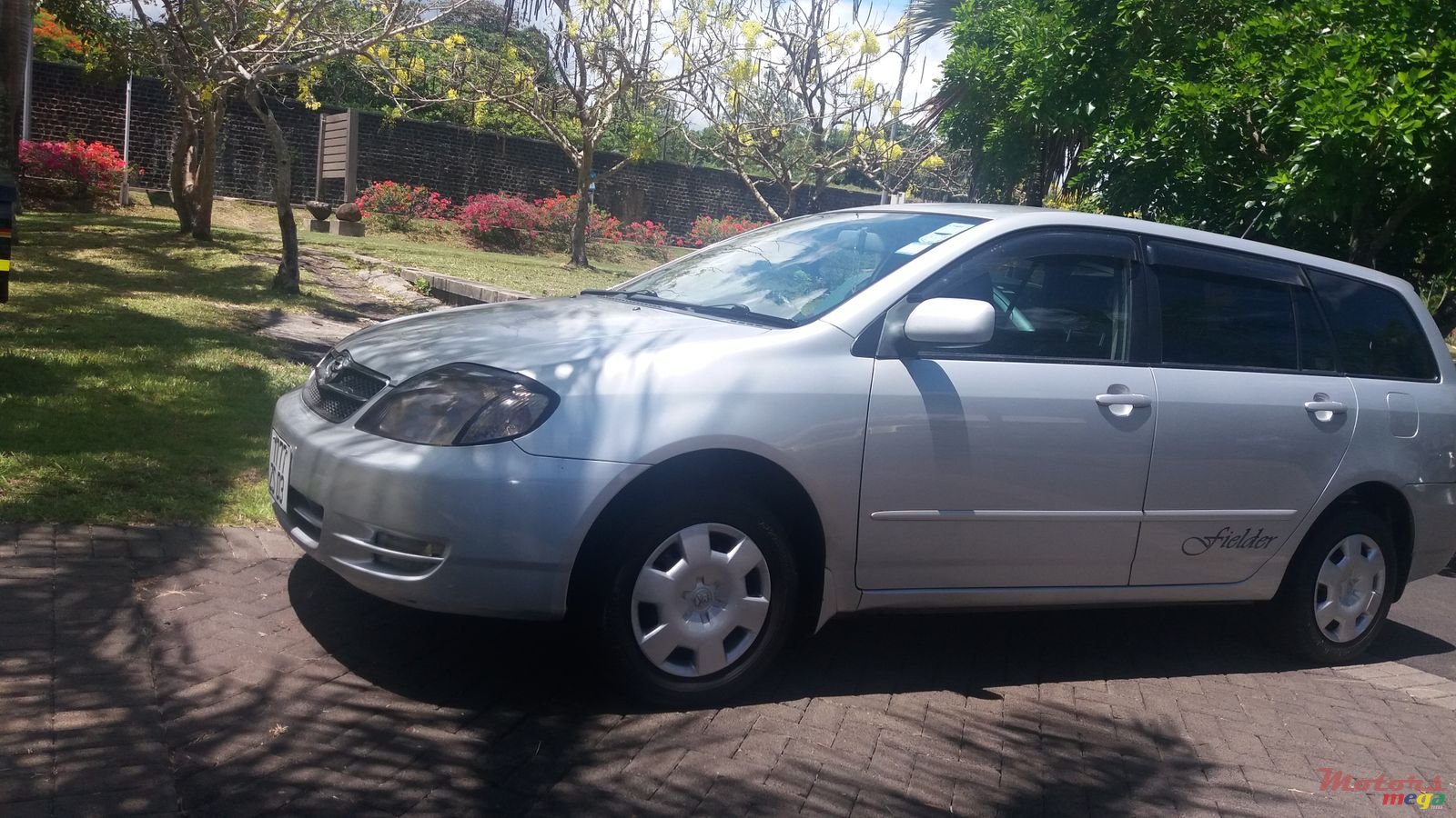 2003' Toyota F photo #1