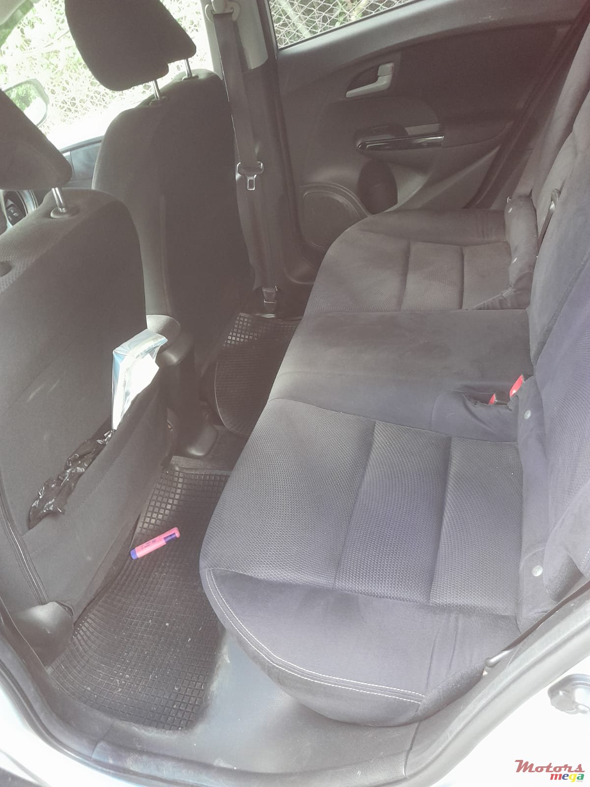 2012' Honda Insight photo #5