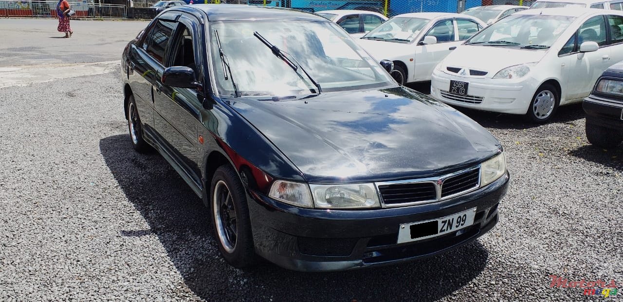 1999' Mitsubishi Lancer photo #2
