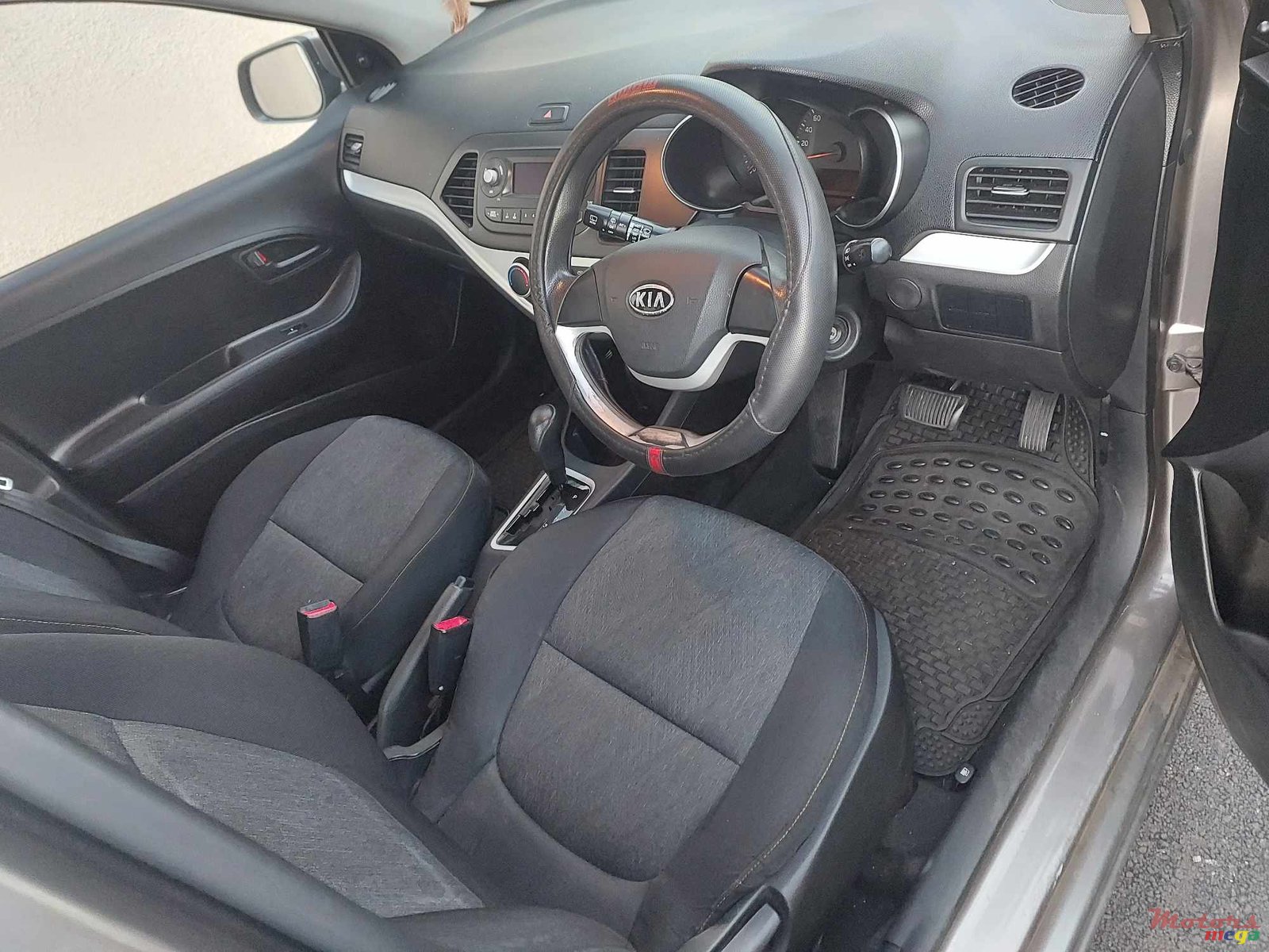 2017' Kia Picanto photo #5