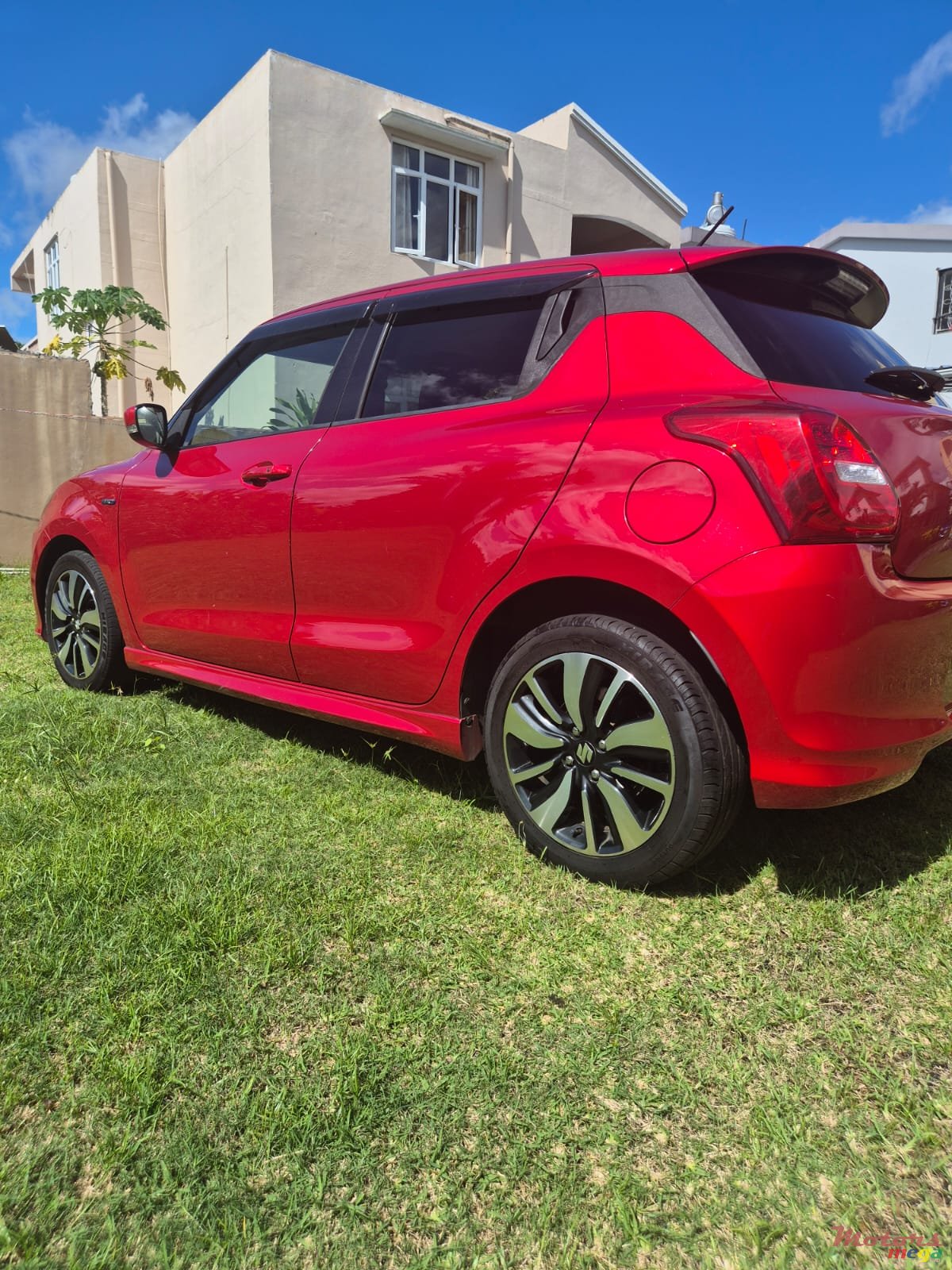 2017' Suzuki SA310 Swift RS photo #4