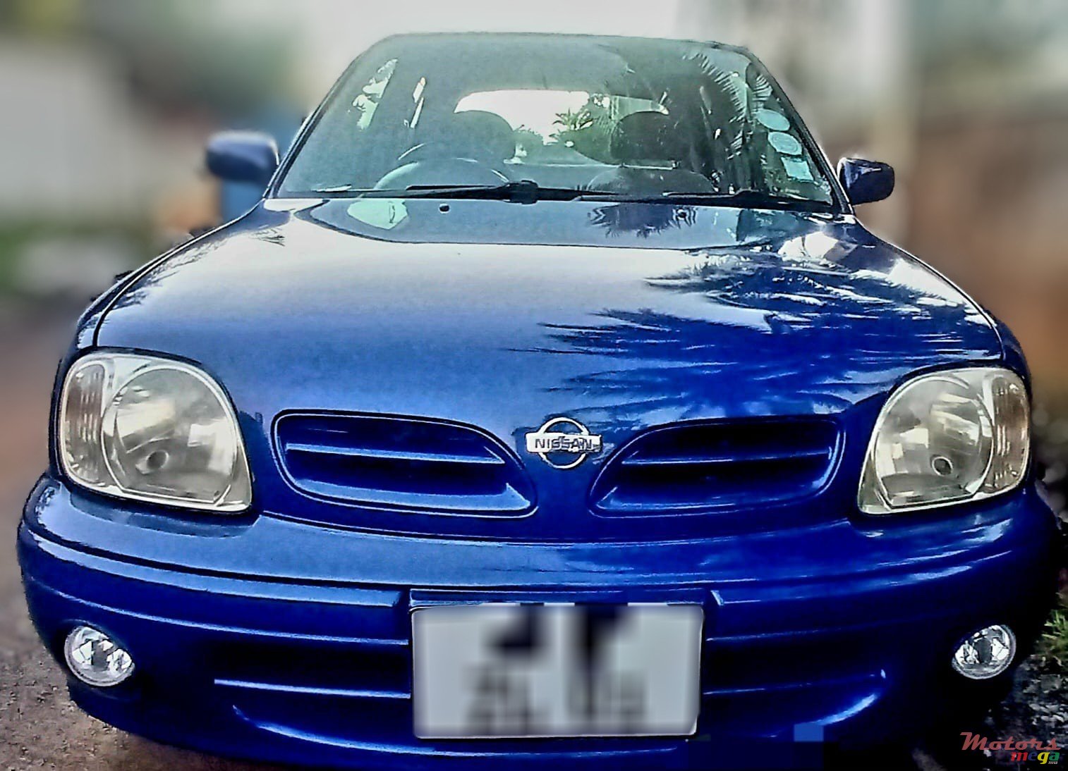 2001' Nissan photo #1