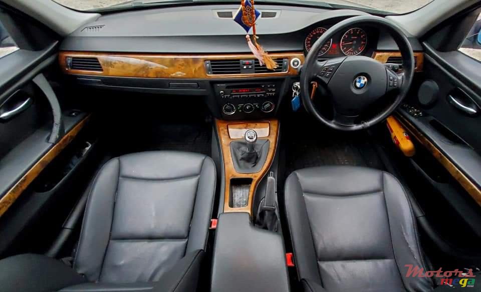 2008' BMW 3 Series Original condition photo #6