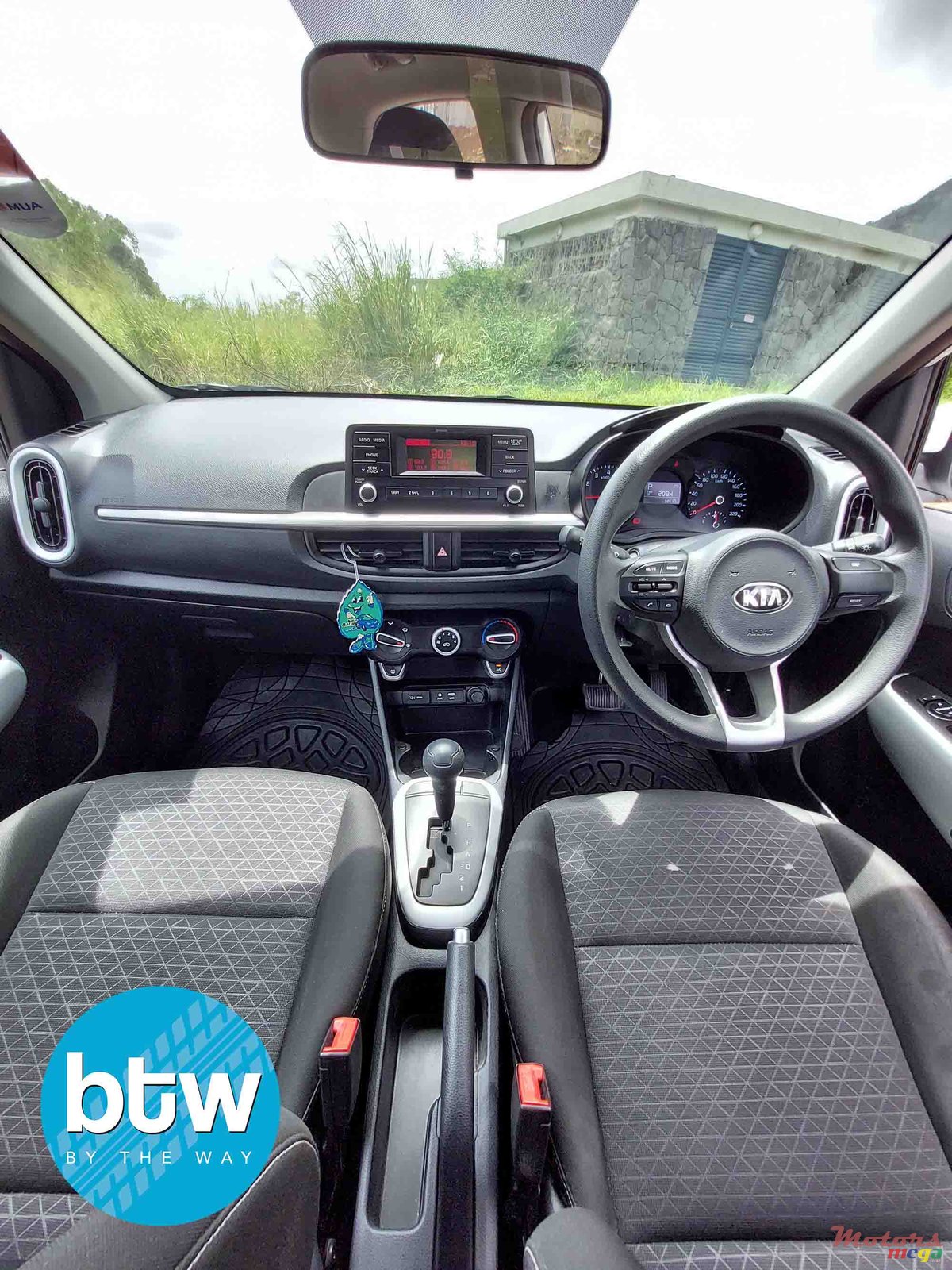 2017' Kia Picanto photo #6