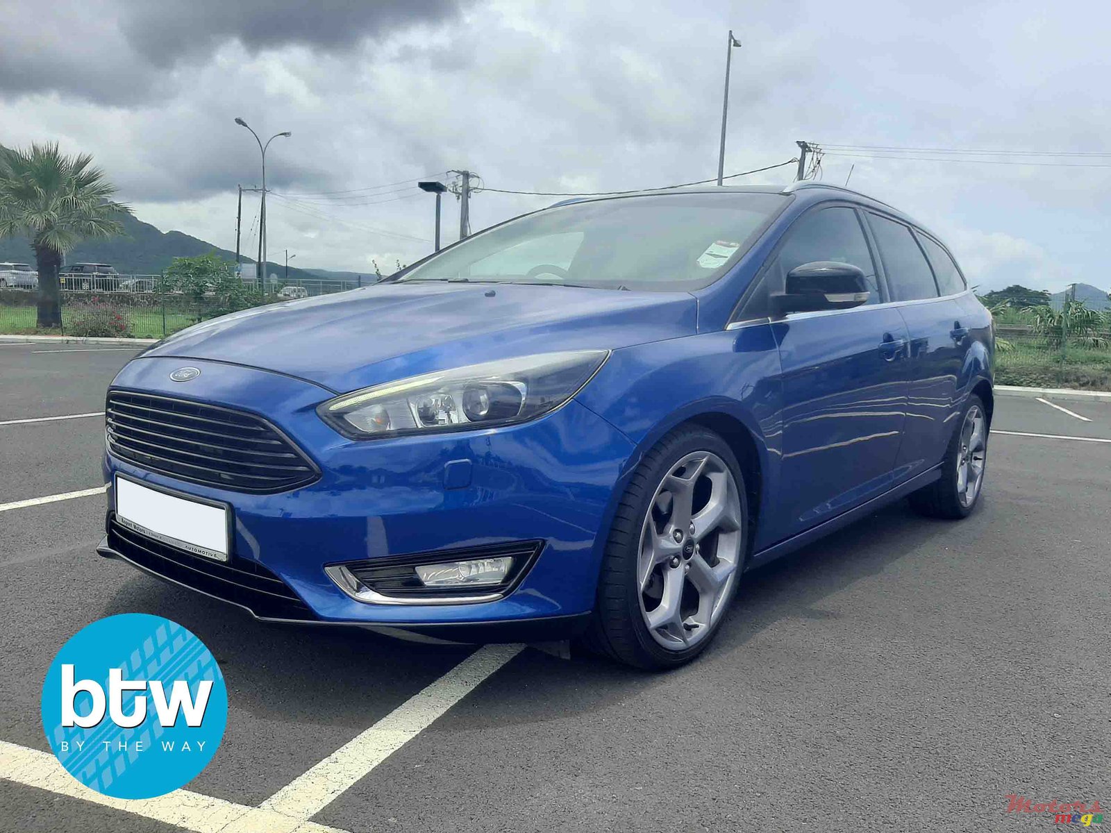 2015' Ford Focus photo #2