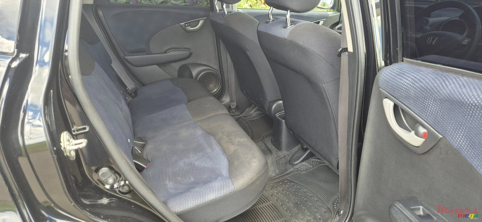 2011' Honda Fit photo #4