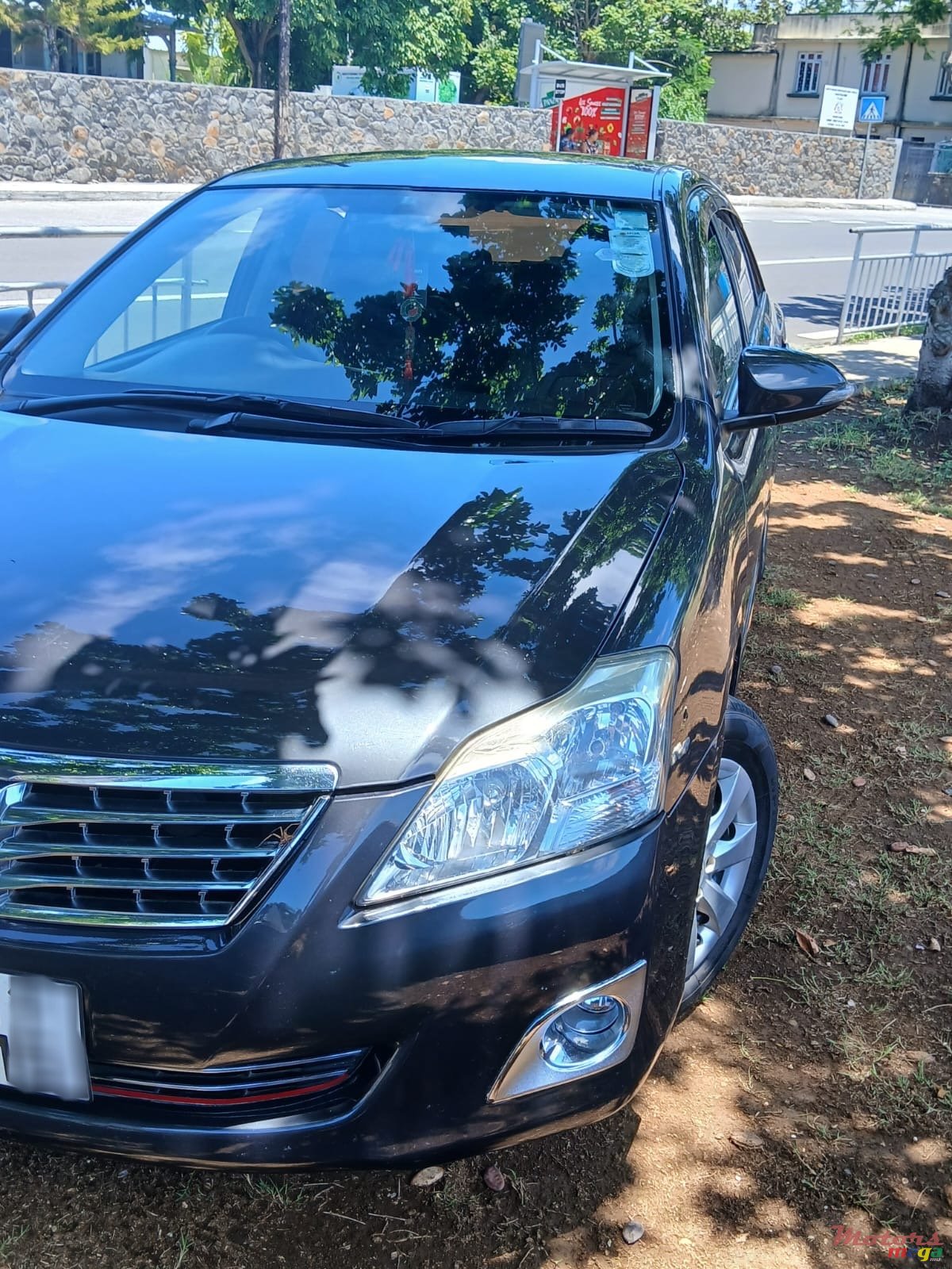 2015' Toyota Premio photo #7