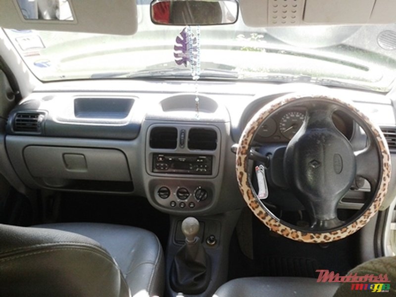 2000' Renault photo #5