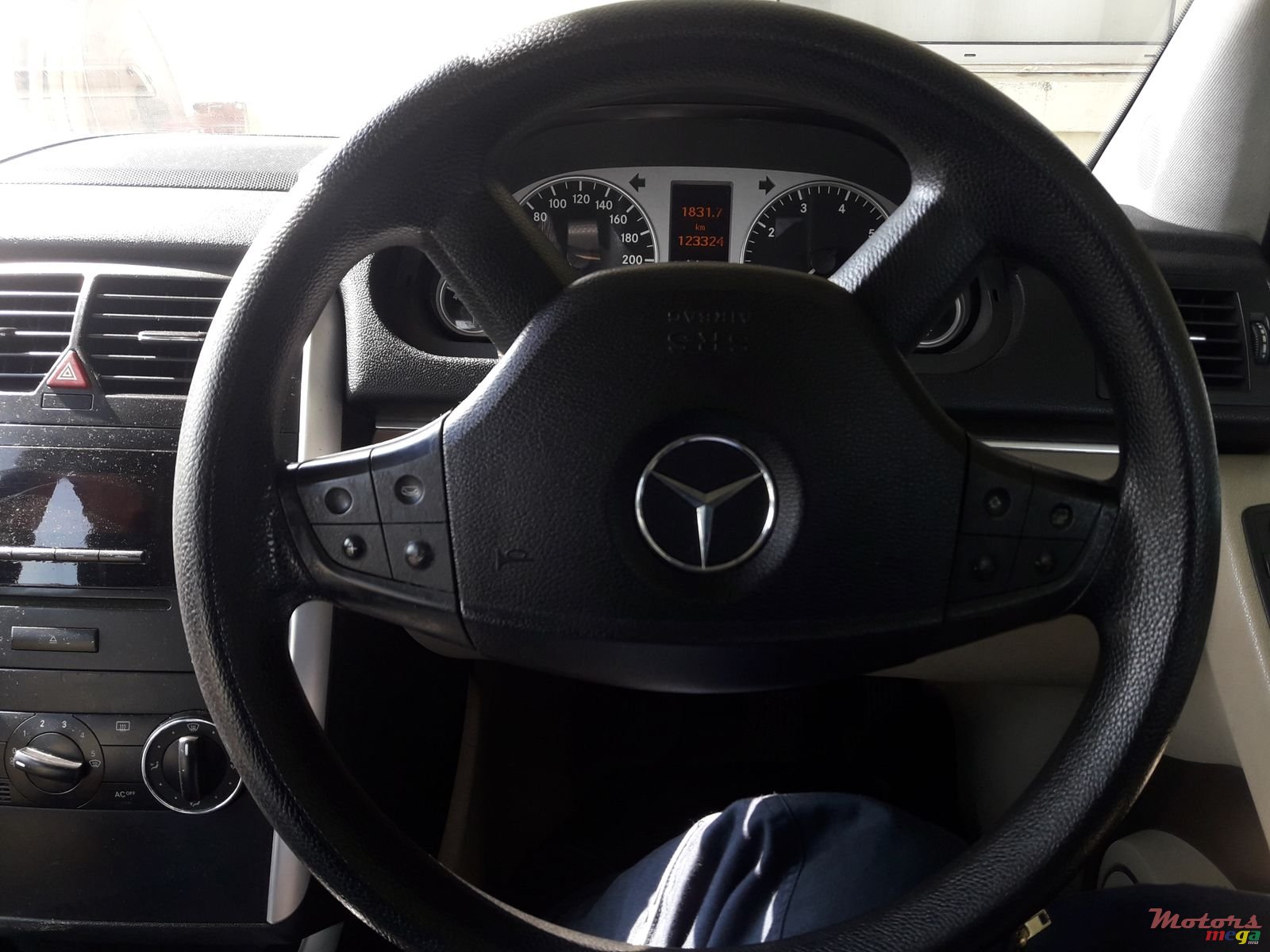 2006' Mercedes-Benz B 150 photo #3