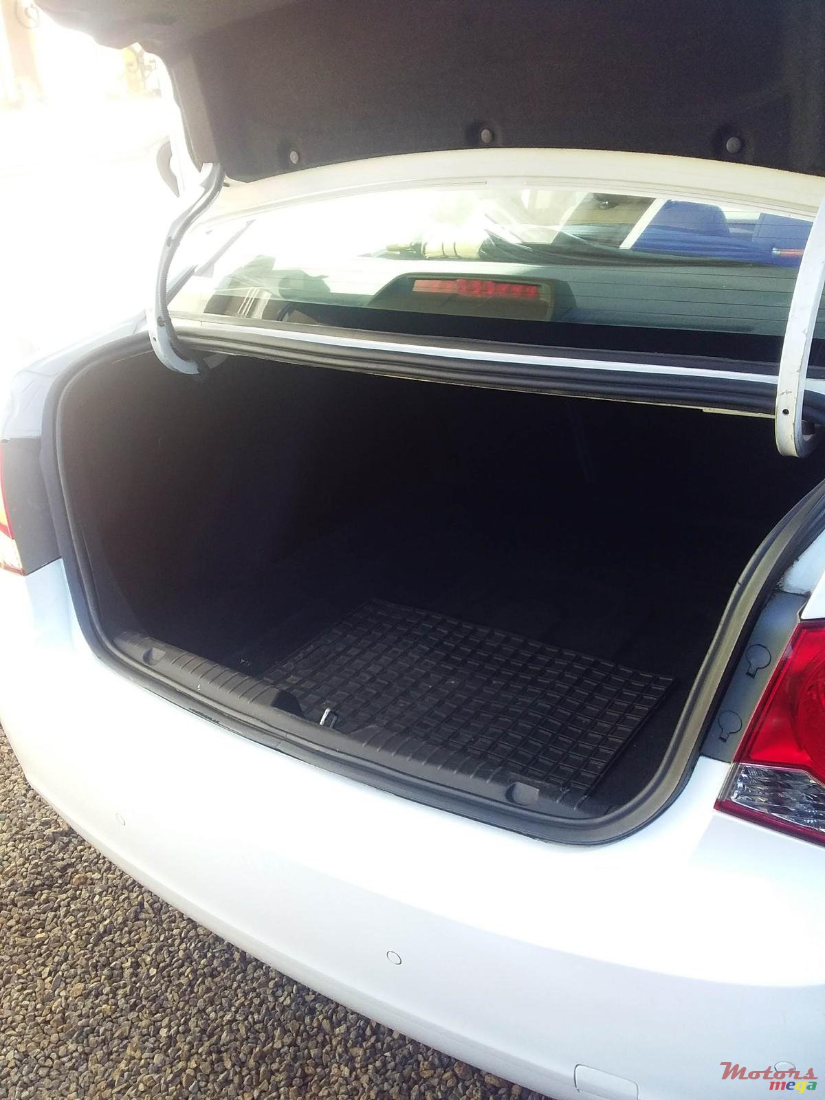 2010' Chevrolet Cruze photo #5