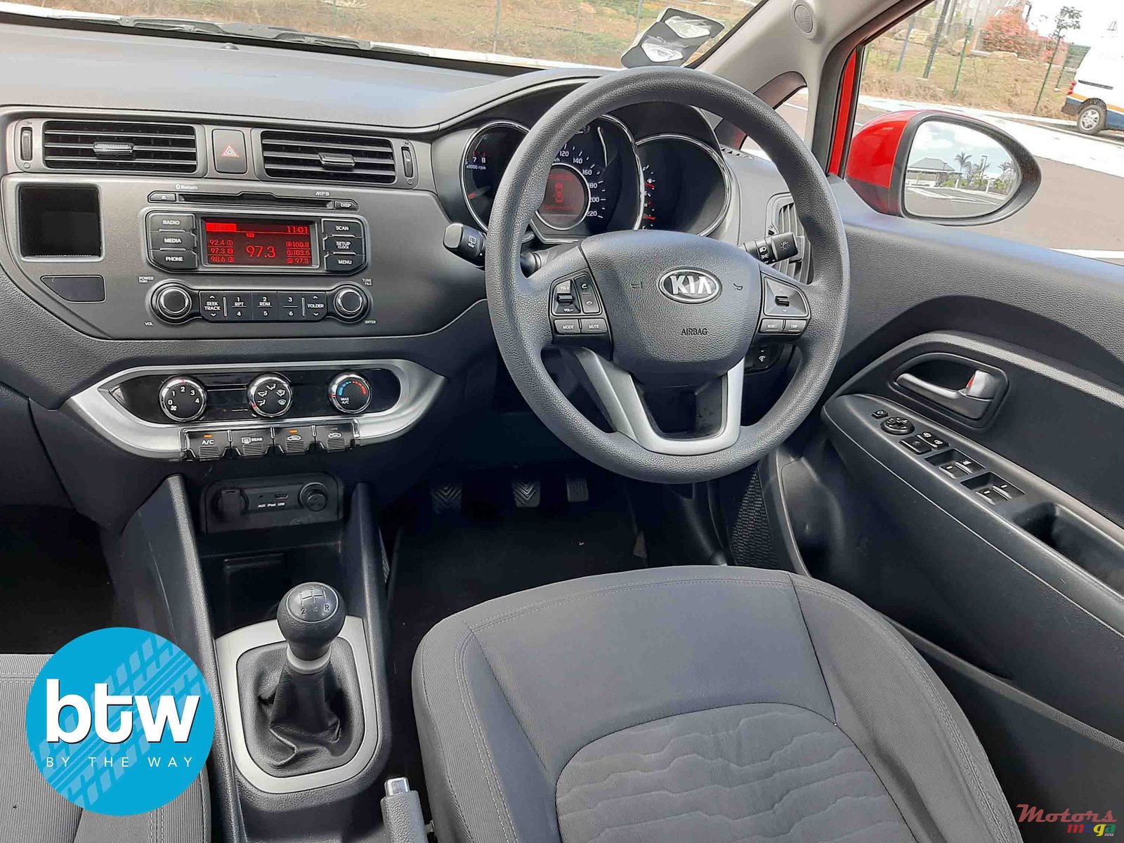 2014' Kia Rio photo #6