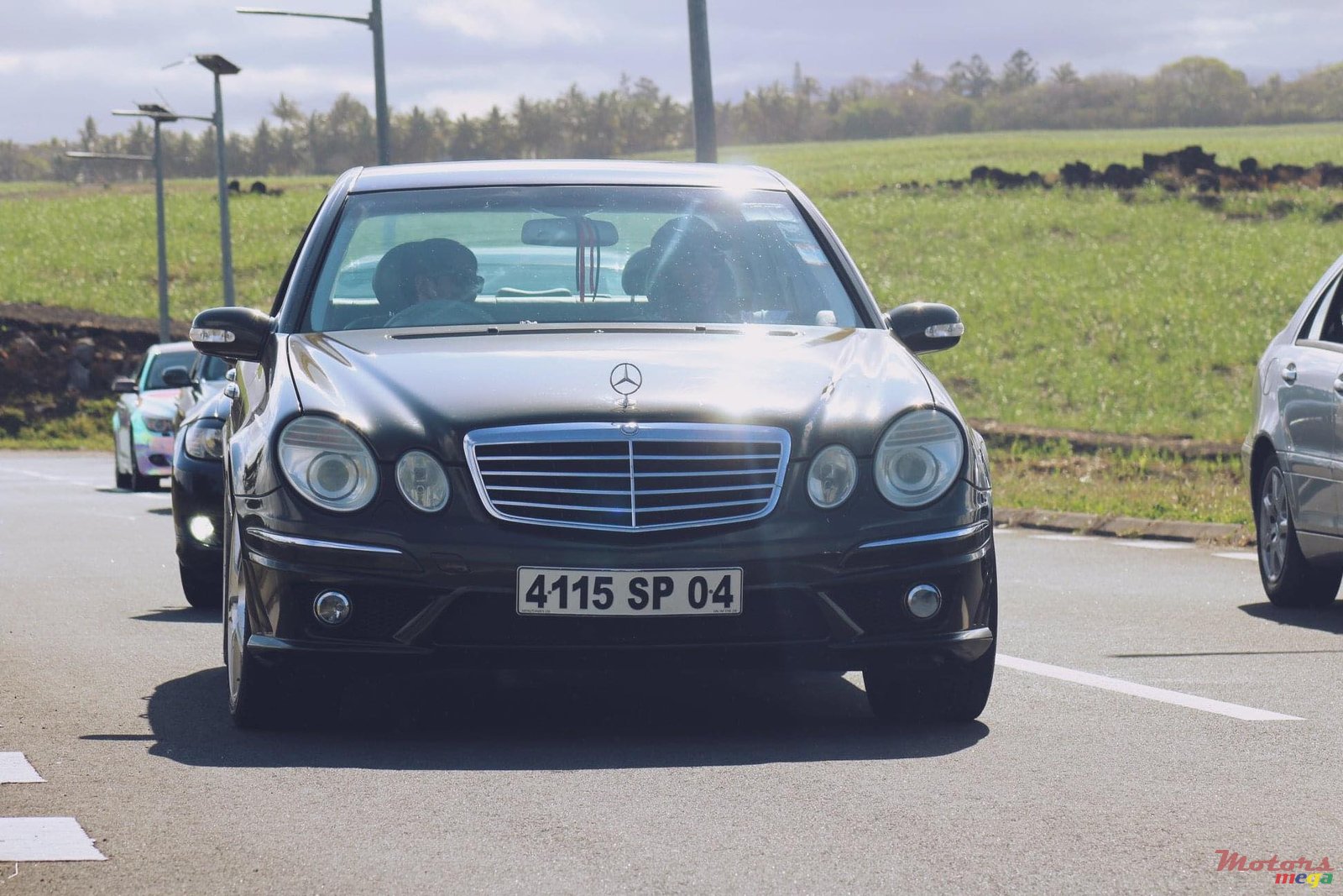 2004' Mercedes-Benz E-Class E320 V6 Petrol/Essence photo #3