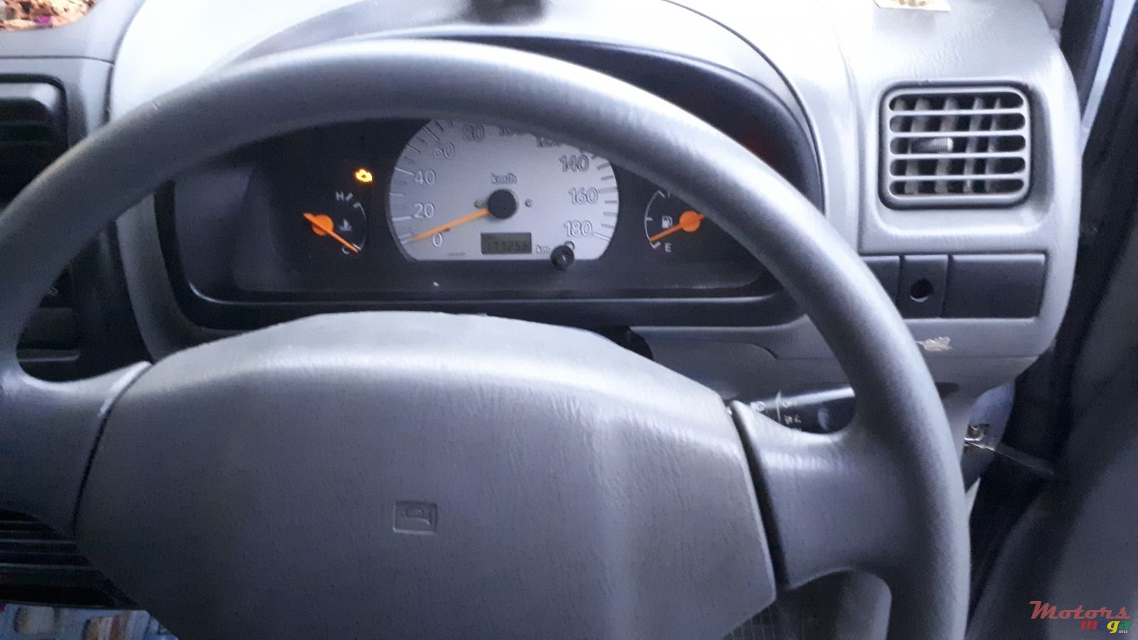 2004' Suzuki Wagon R photo #4