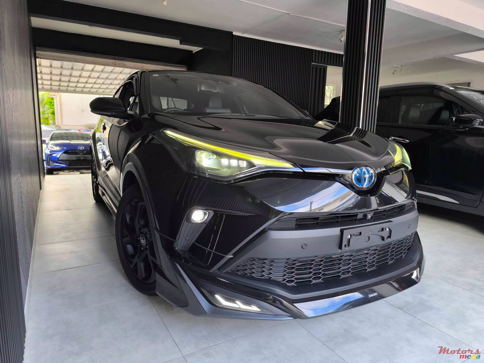 2023' Toyota C-HR Modellista photo #1