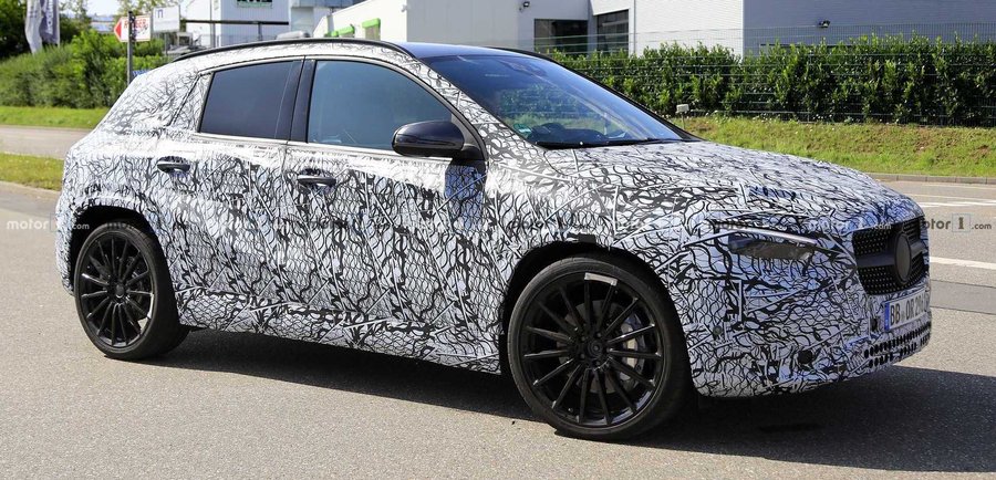 2021 Mercedes-AMG GLA 35, GLA 45 Spied For The First Time