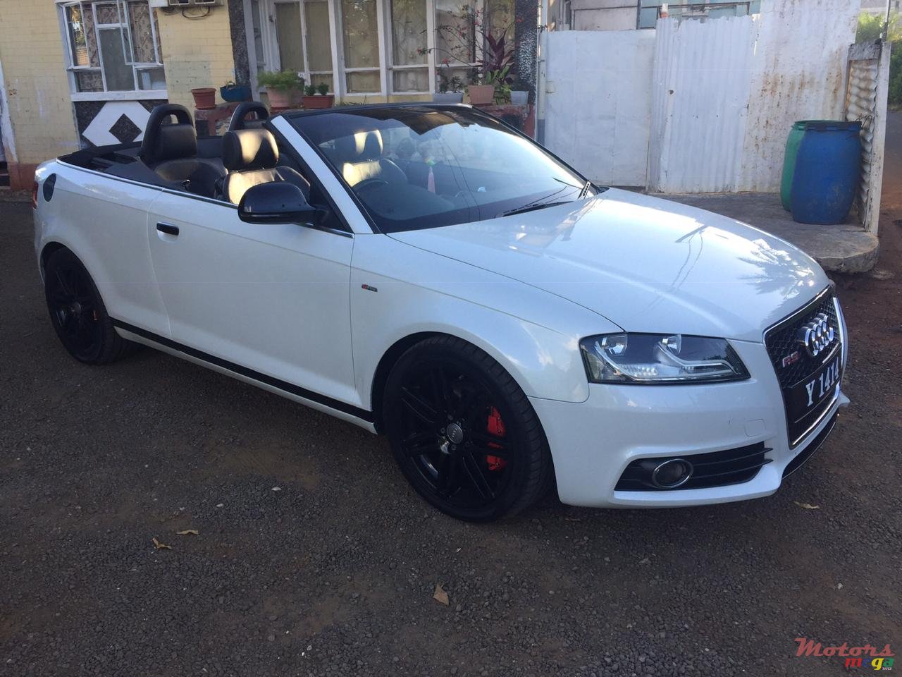 2010' Audi A3 S-Line Convertible photo #3