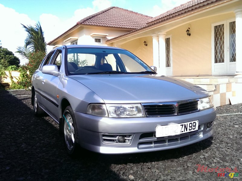 1999' Mitsubishi Lancer photo #1