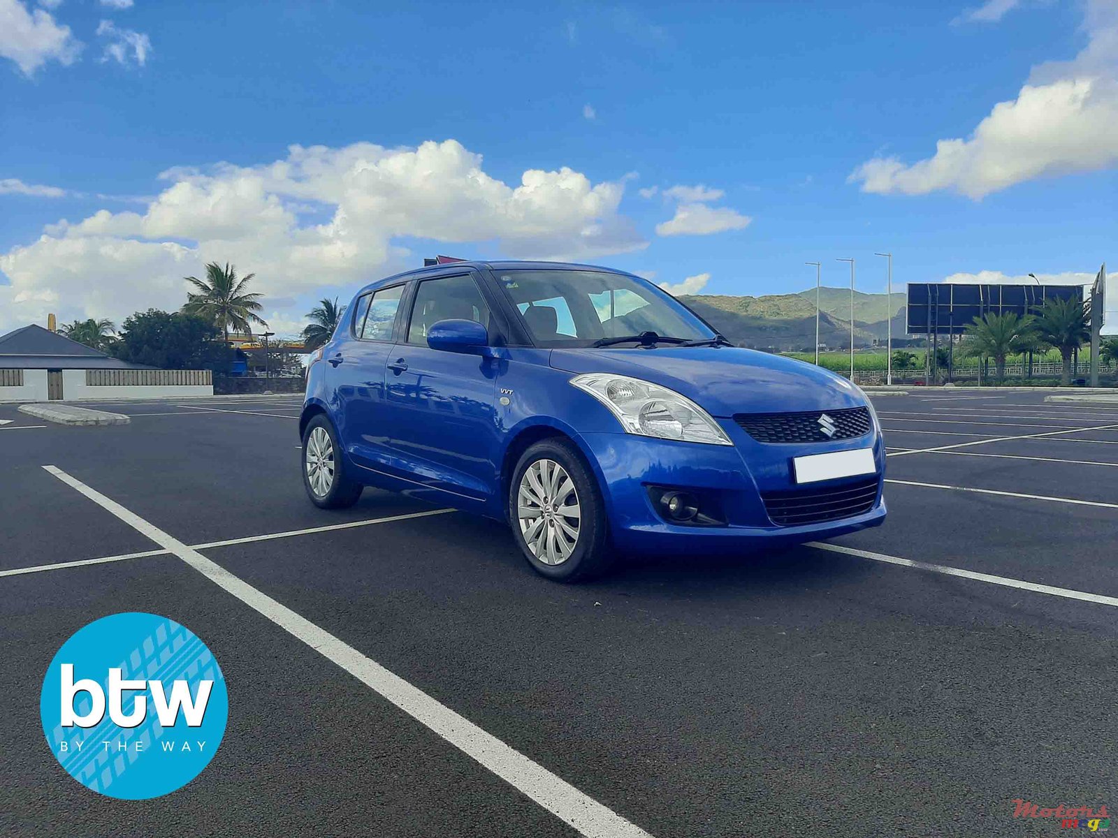 2013' Suzuki Swift photo #1