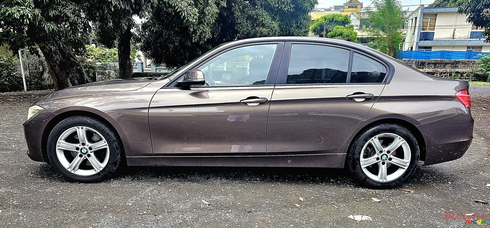 2013' BMW 328 photo #5