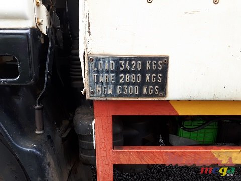 2000' Mitsubishi Canter photo #6