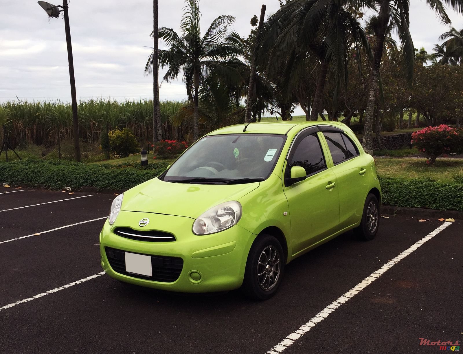 2010' Nissan March photo #1