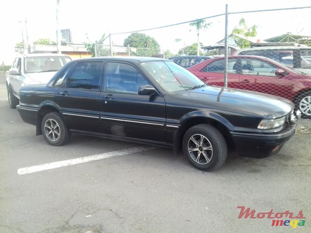 1991' Mitsubishi Galant photo #1