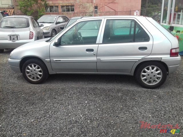 2003' Citroen Saxo photo #4