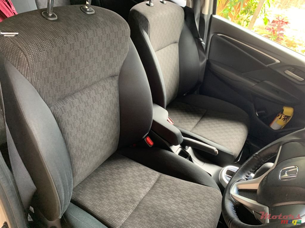 2013' Honda Fit photo #7