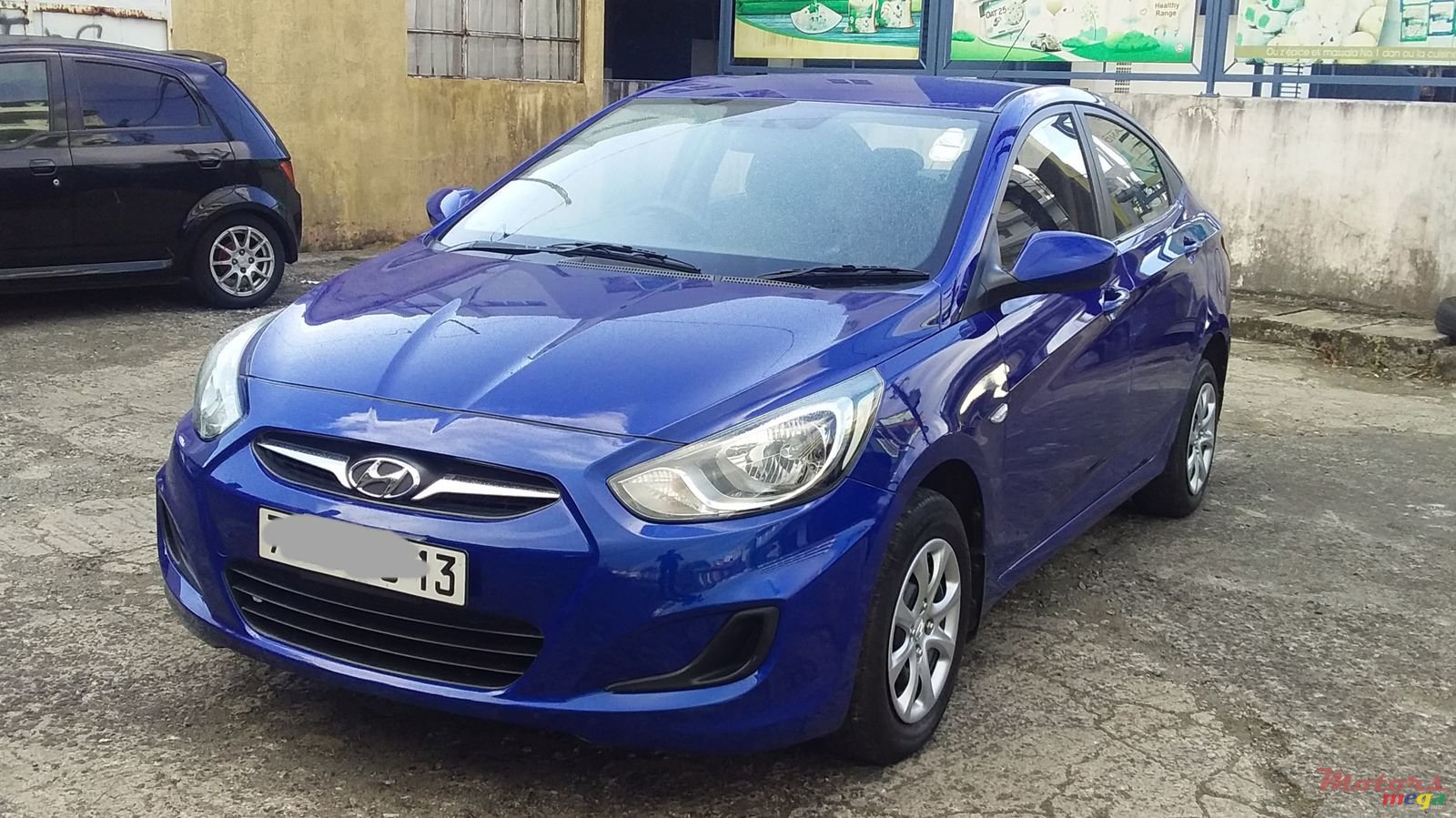 2013' Hyundai Accent photo #2