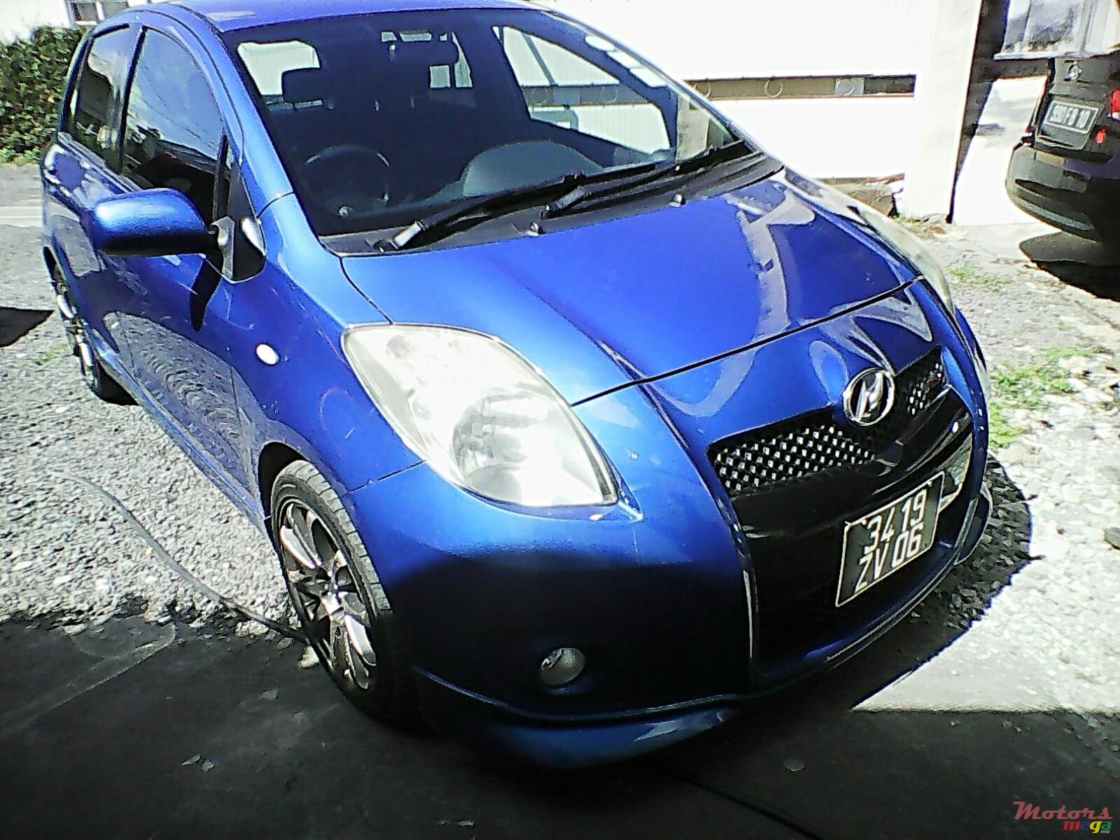 2006' Toyota Vitz RS AUTOMATIC photo #1