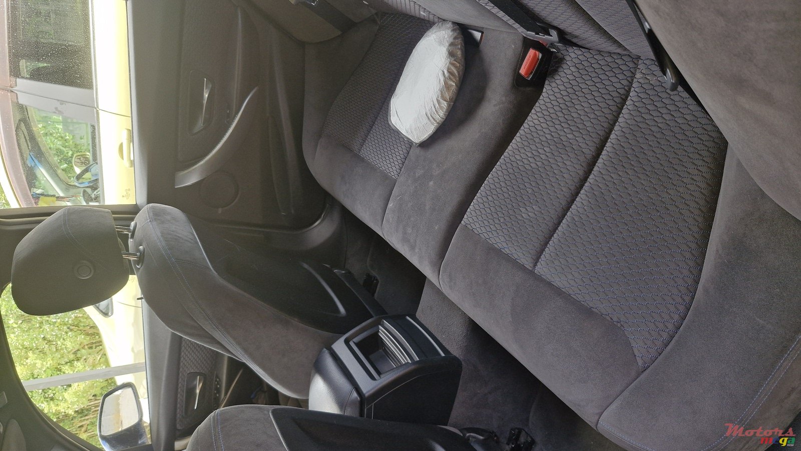 2014' BMW 3 Series photo #4