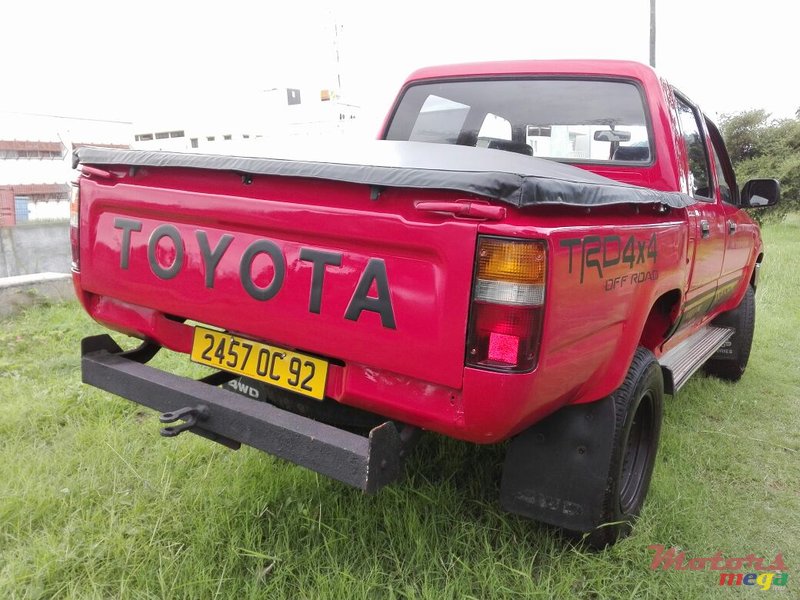 1992' Toyota Hilux 4x4 photo #5