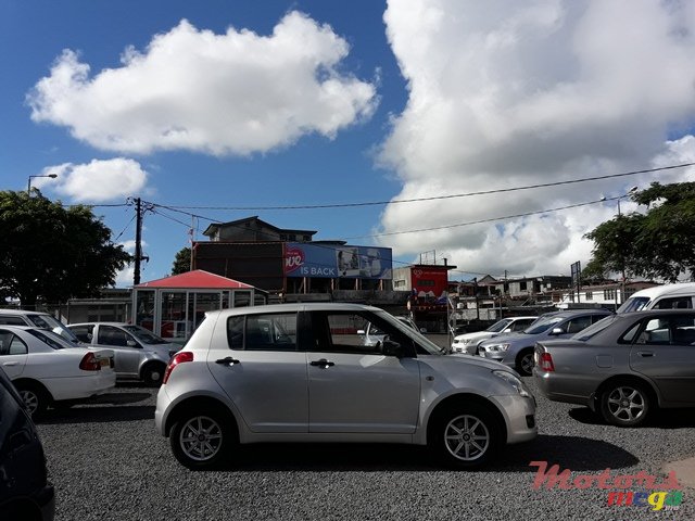 2008' Suzuki Swift photo #5