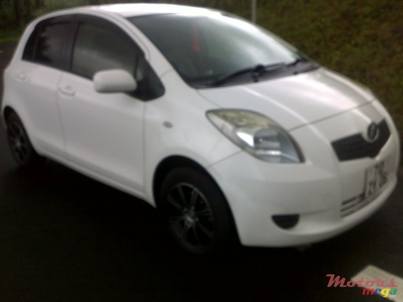 2006' Toyota VITZ 1300cc photo #1