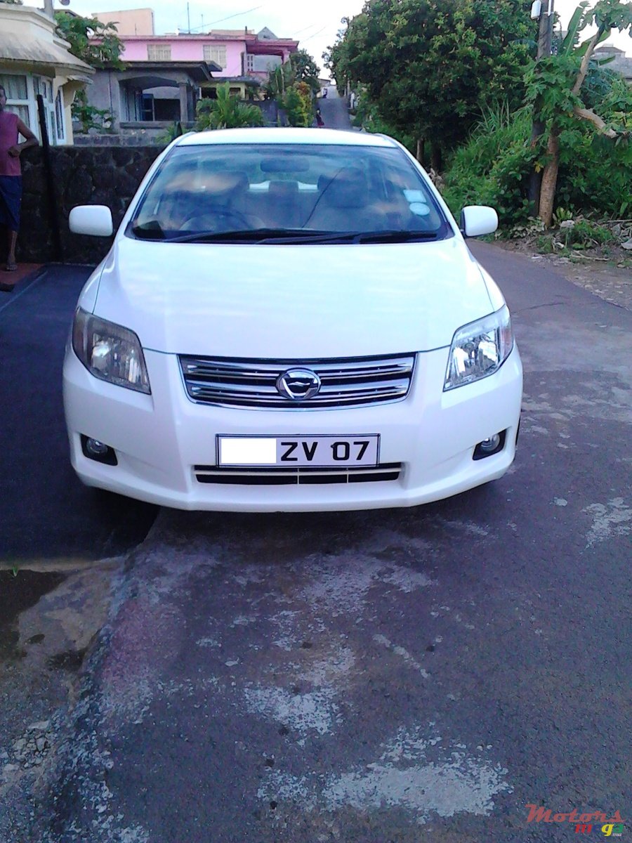 2007' Toyota Axio photo #1