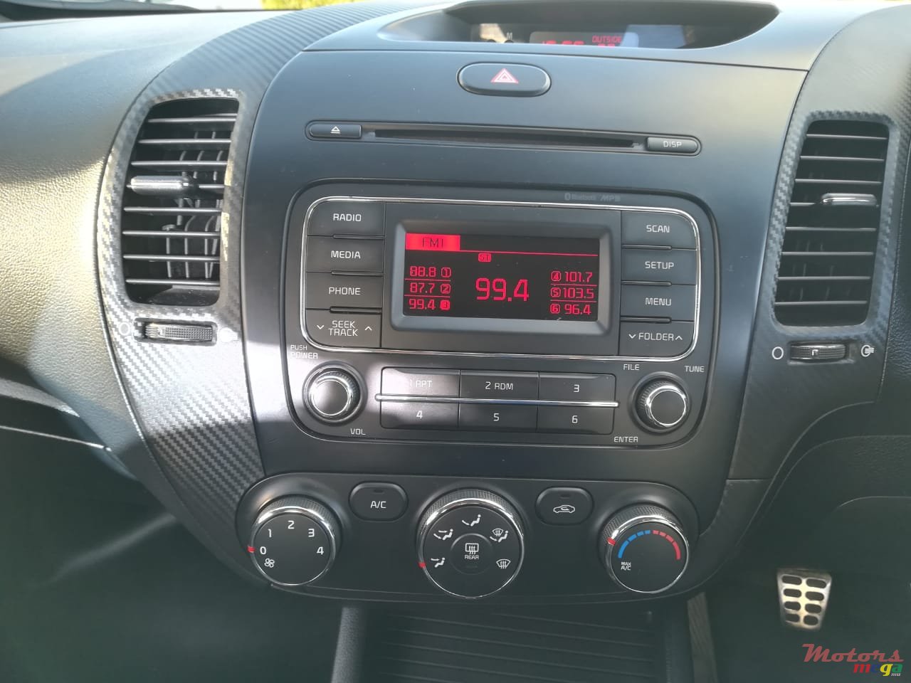 2013' Kia Cerato photo #6