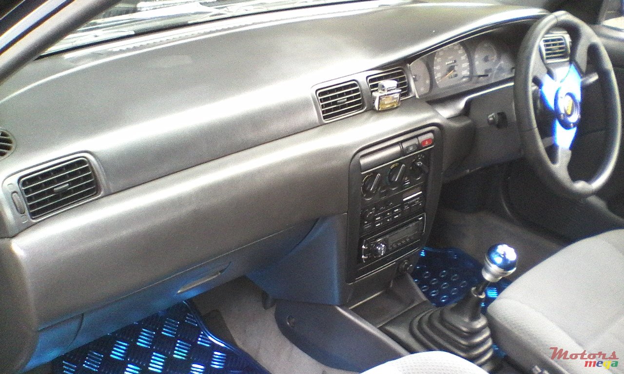 1996' Nissan Sunny photo #4