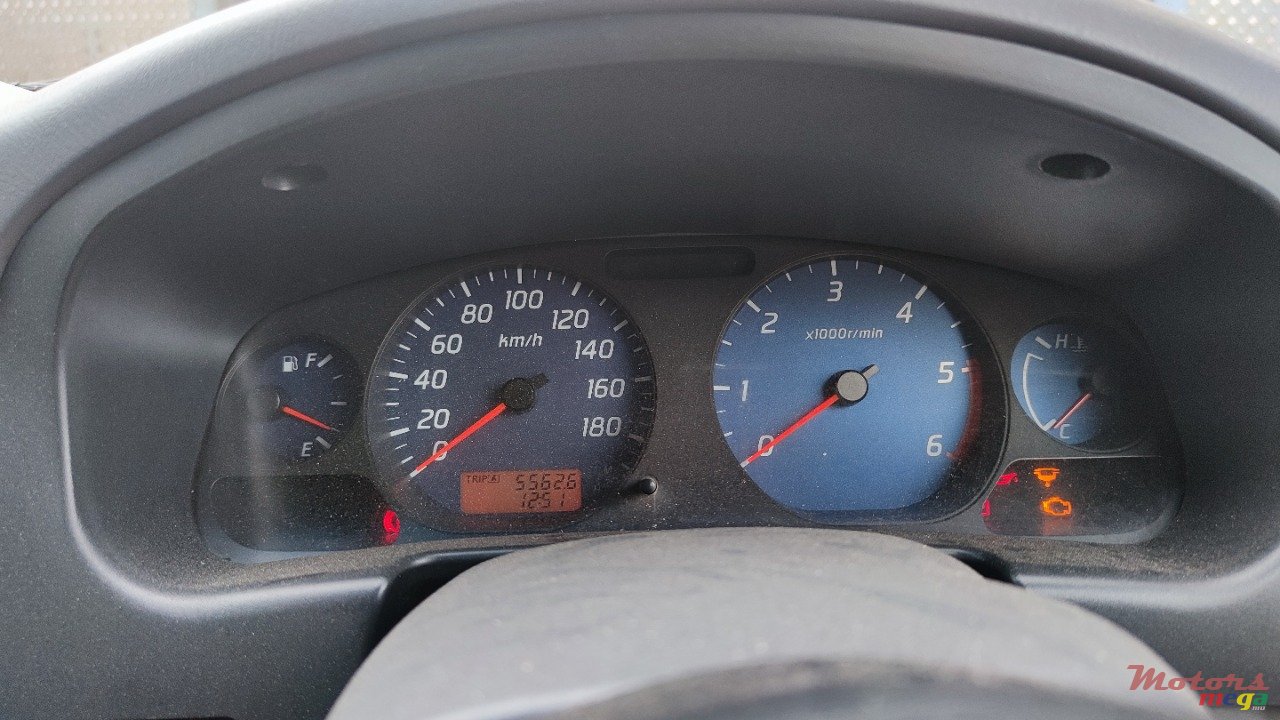 2014' Nissan Hardbody photo #3