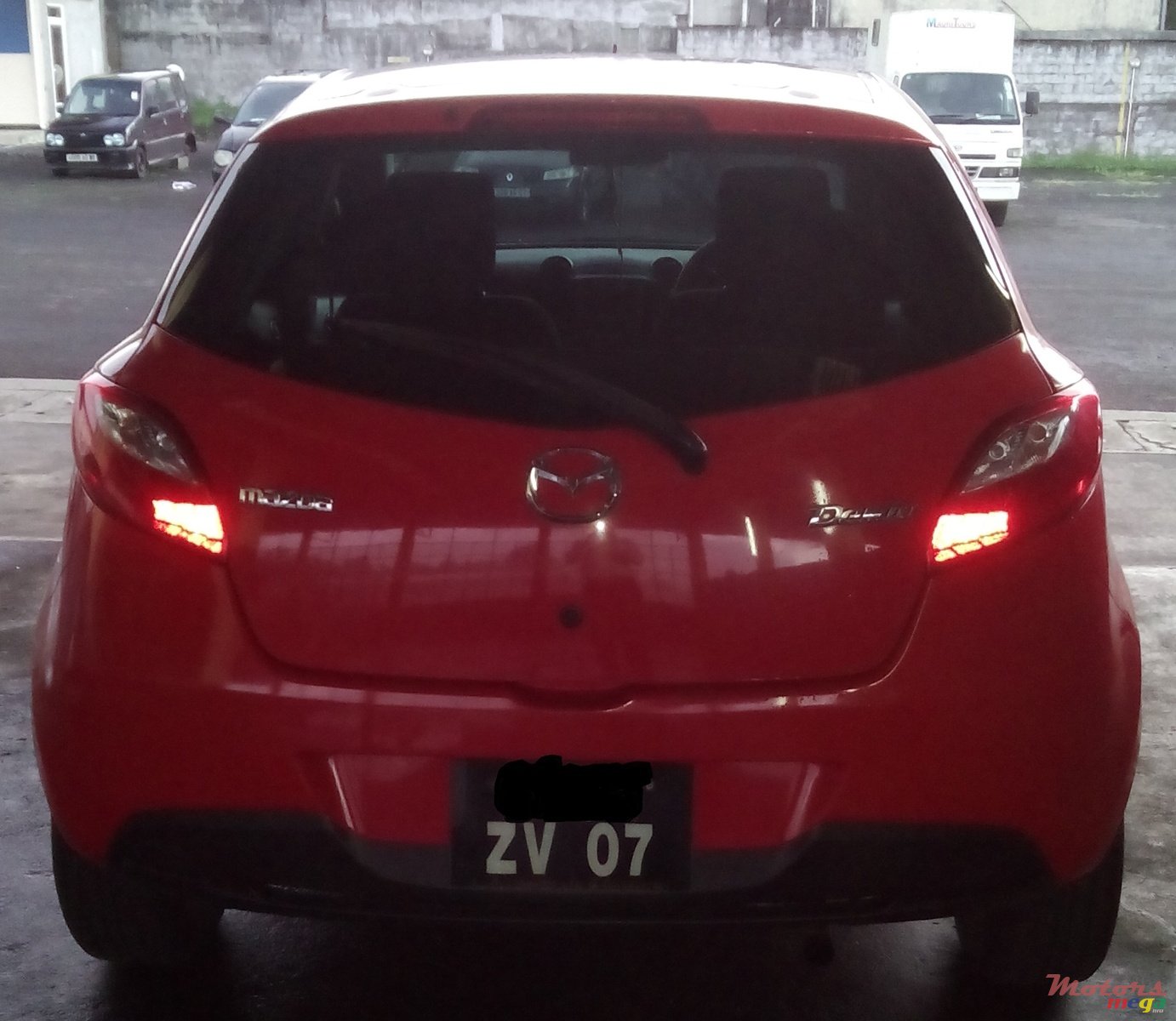 2007' Mazda 2 photo #2