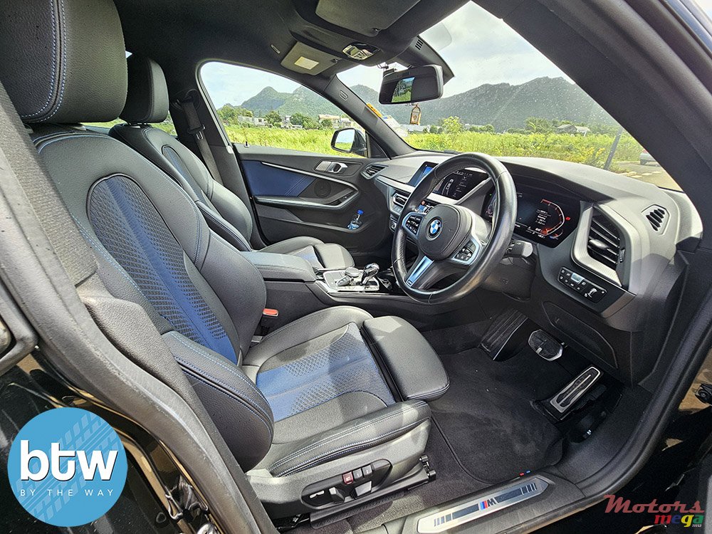 2020' BMW 218 M Sport Package photo #6