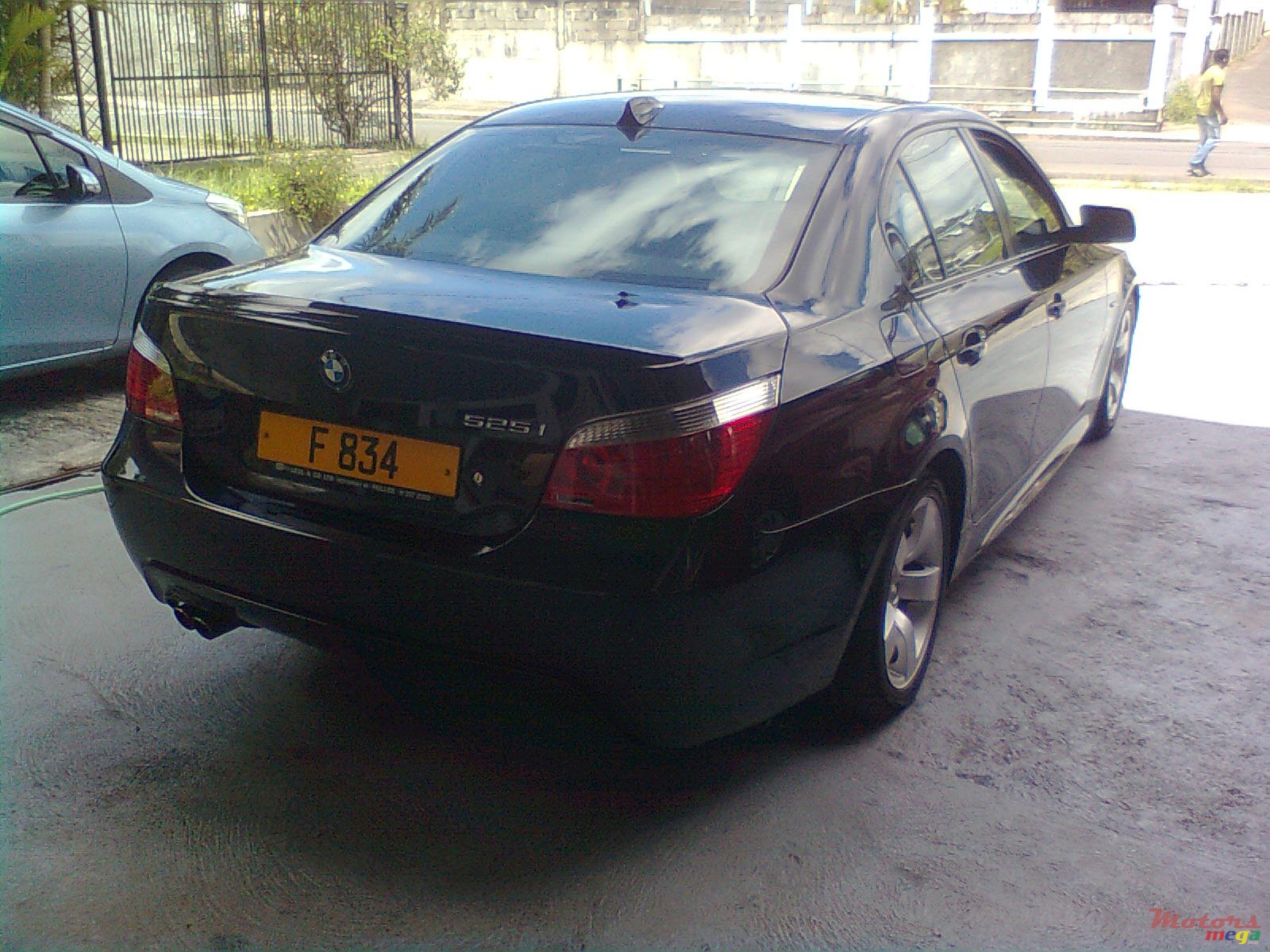 2005' BMW 525 photo #4