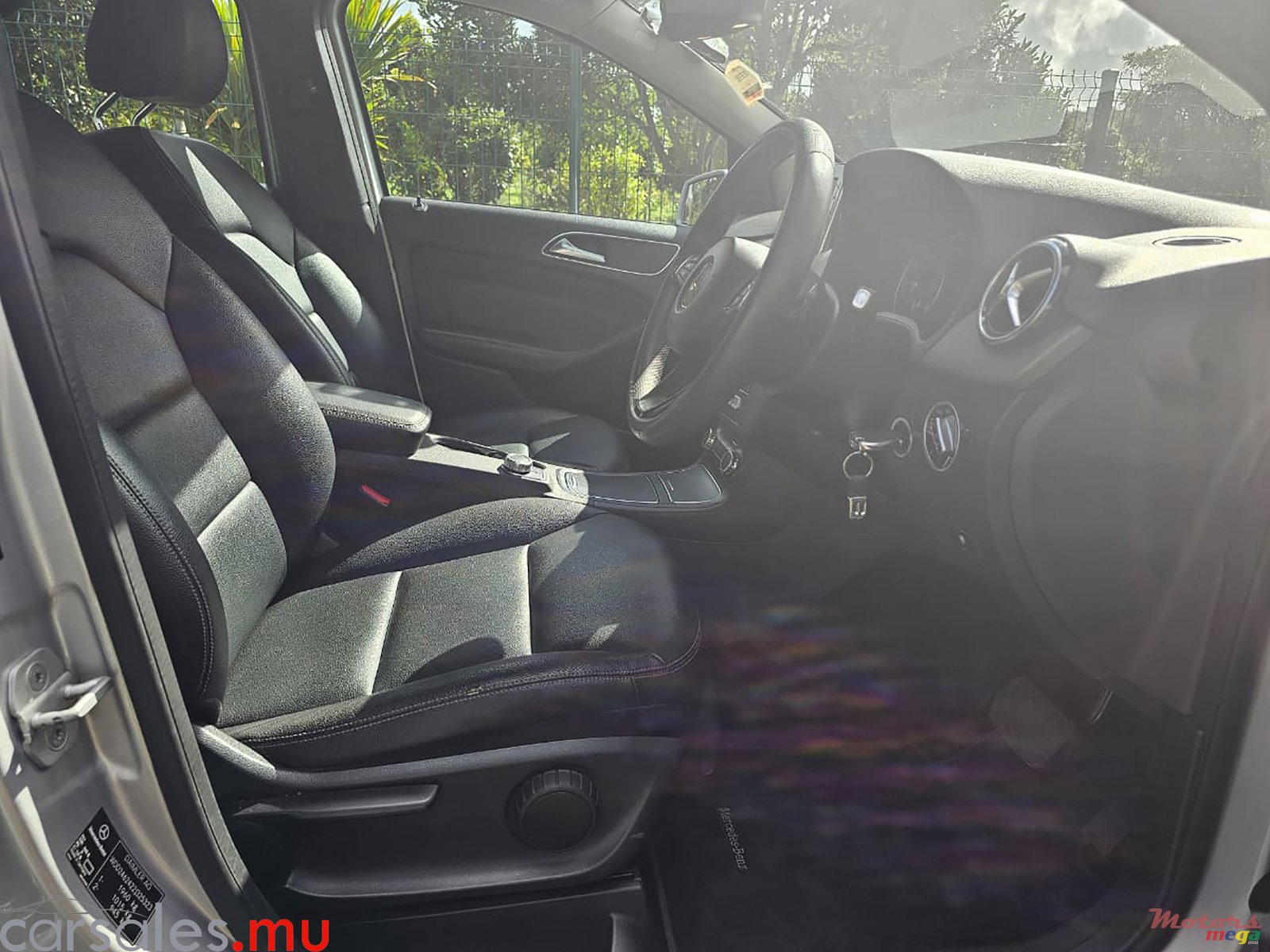 2016' Mercedes-Benz B 180 Style 1.6 photo #6