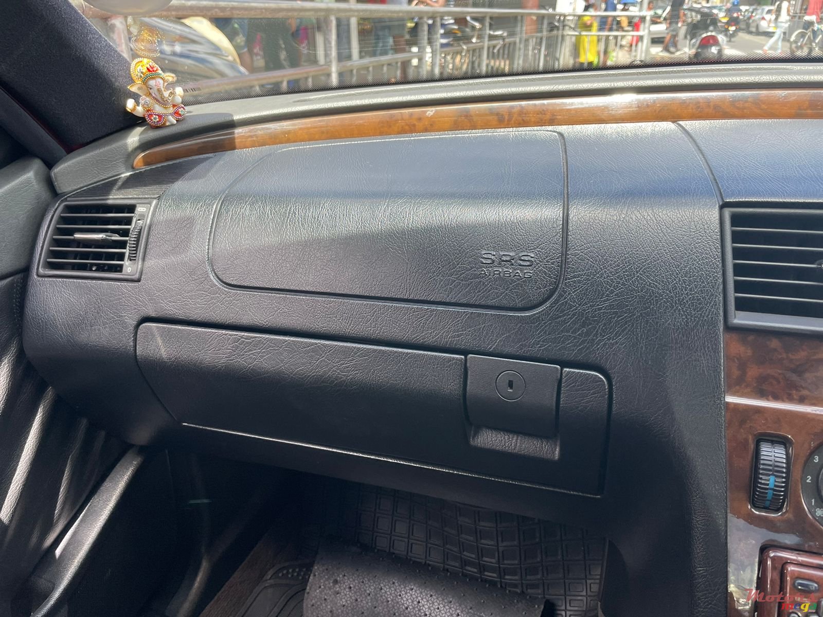 1996' Mercedes-Benz 250 None photo #6