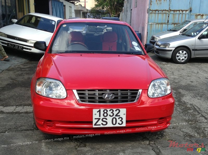 2003' Hyundai Accent photo #1