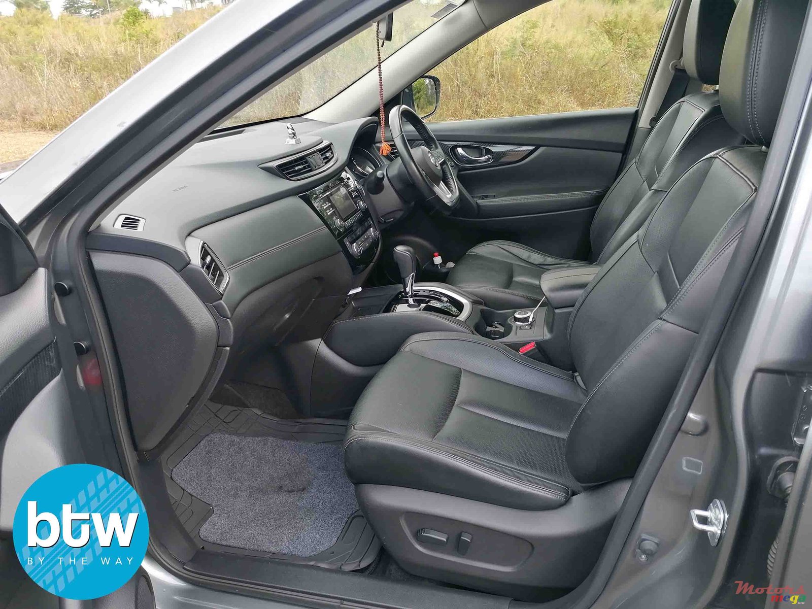 2017' Nissan X-Trail photo #4