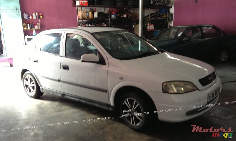 2001' Opel Astra photo #2