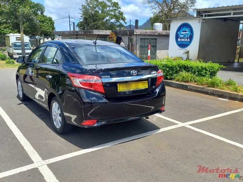 2015' Toyota Yaris photo #3