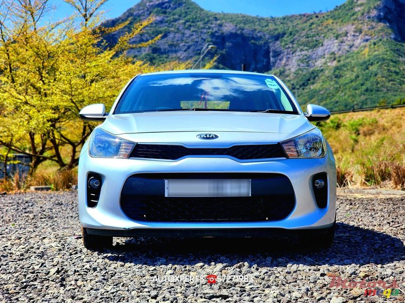 2017' Kia Rio photo #1